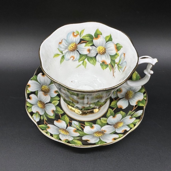 Royal Albert Flora Series Dogwood Tea Cup Saucer Set England Bone China - Picture 2 of 5